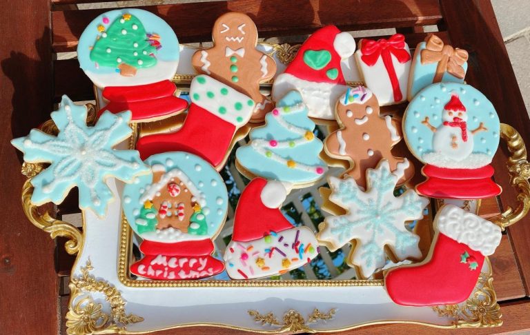 Christmas cookie decorating kits