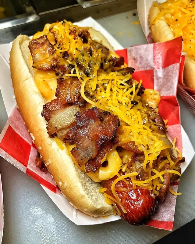 Baked Mac and Cheese Hot Dogs