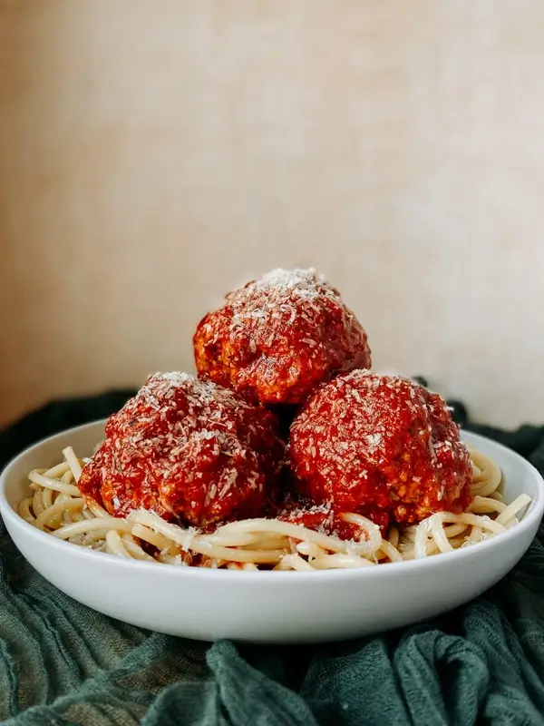 Baked Turkey Meatballs with Marinara and Zoodles