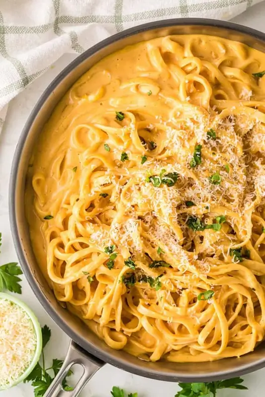 Creamy Pumpkin and Apple Pasta