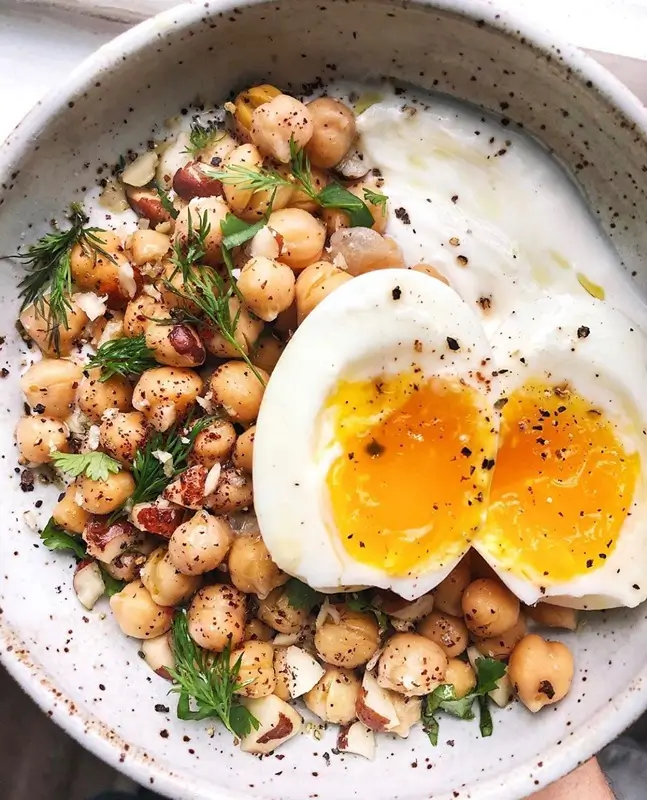 Mediterranean Chickpea Bowl