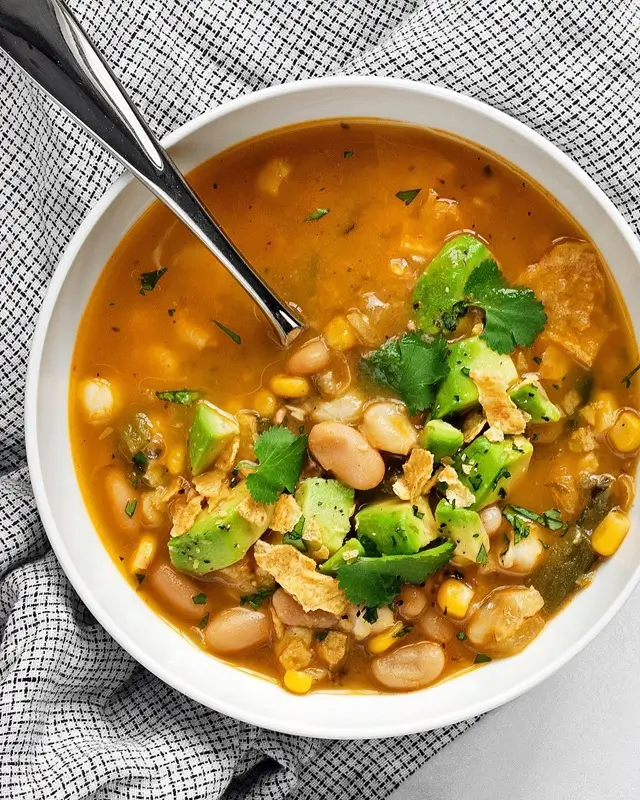 Slow Cooker Bean and Corn Chili