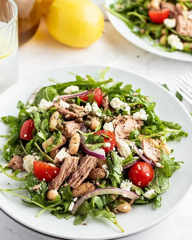 Tuna and White Bean Salad with Arugula