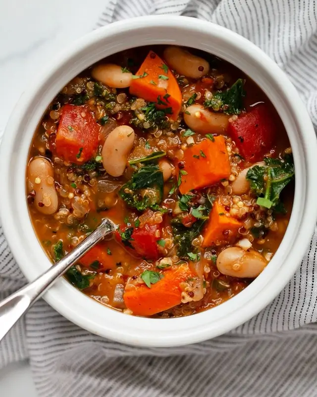 One-Pot Tomato and White Bean Soup