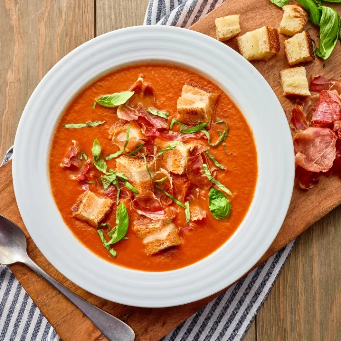Canned Tomato and White Bean Pasta