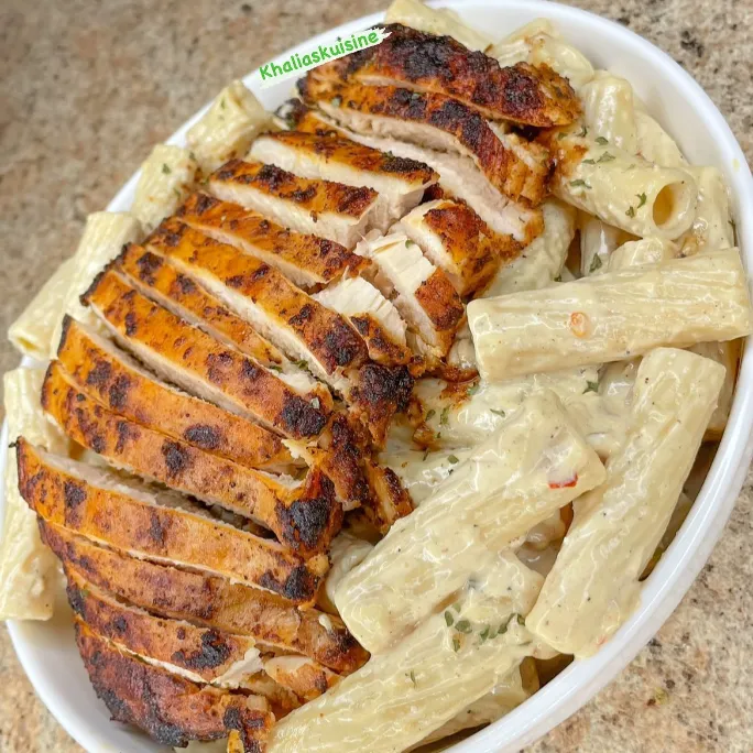 Creamy Chicken Alfredo with Zoodles
