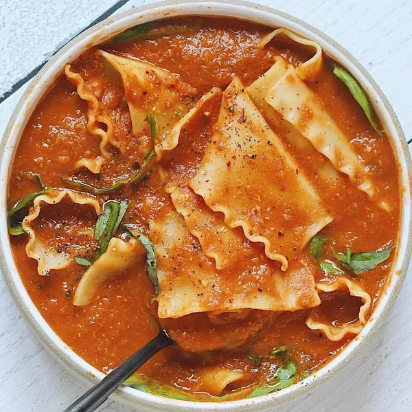 Creamy Tomato Lentil Soup