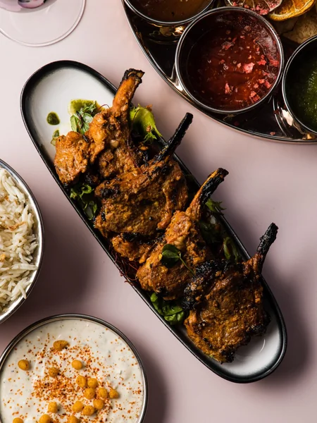 Grilled Lamb Chops with Mint Yogurt