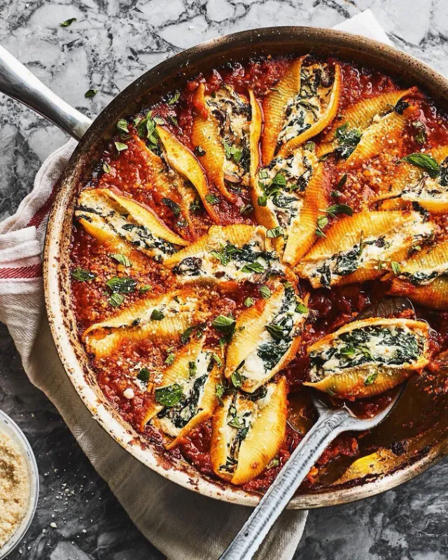 Mushroom and Spinach Stuffed Shells