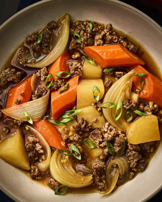 Nikujaga (Meat and Potato Stew)