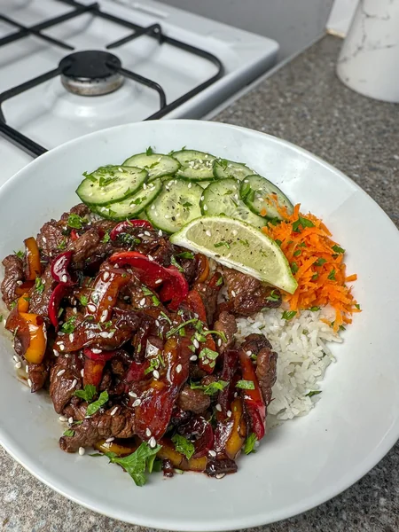 Sesame Ginger Beef Bowl