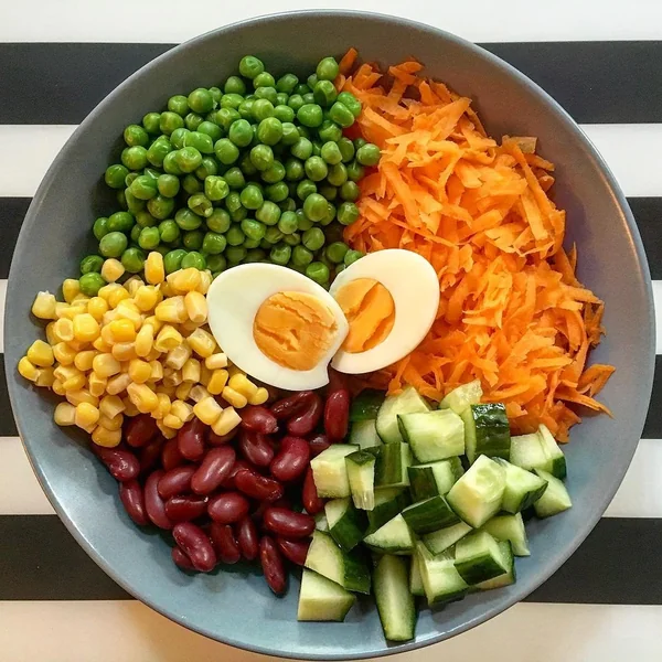 Simple Egg and Vegetable Bowl