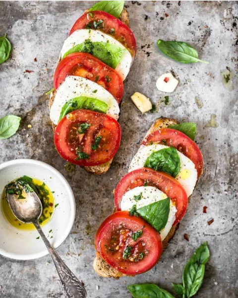 Caprese Bruschetta