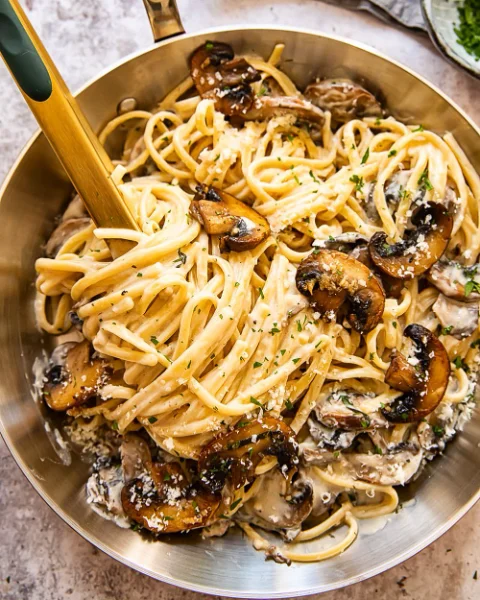 Creamy Mushroom Pasta