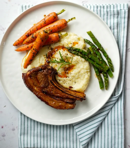 Pan Seared Lamb Chops with Garlic Butter