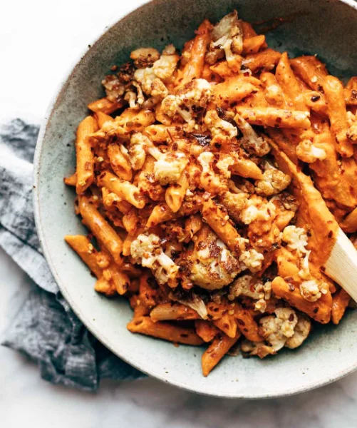Pasta with Roasted Red Pepper Sauce